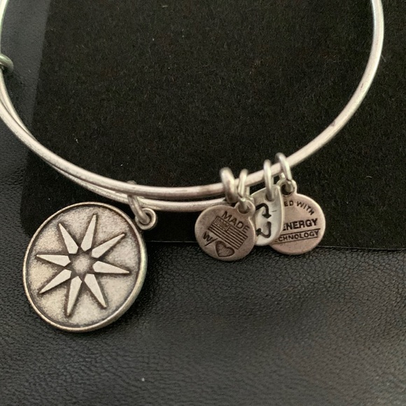 Alex and Ani Jewelry - Alex and Ani Energy bracelet